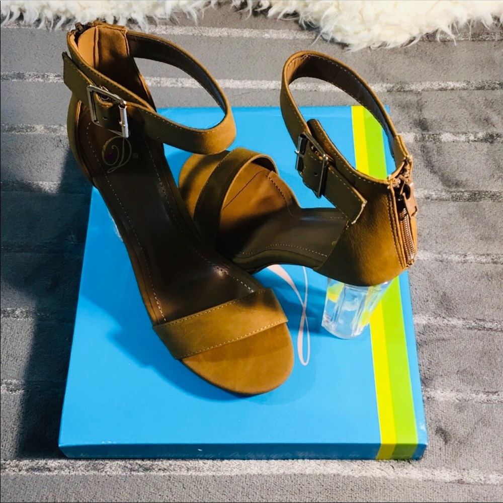 Open Toe Ankle Strap Heels - Picture 3 of 8